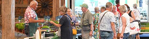 Marché de producteurs, une des animations au Relais de Poste